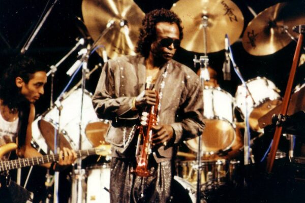 Grupo de WhatsApp de Jazz Fusion, Músicas e Gênero